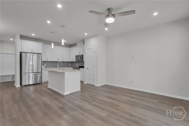Building Photo - 124 Benelli Dr