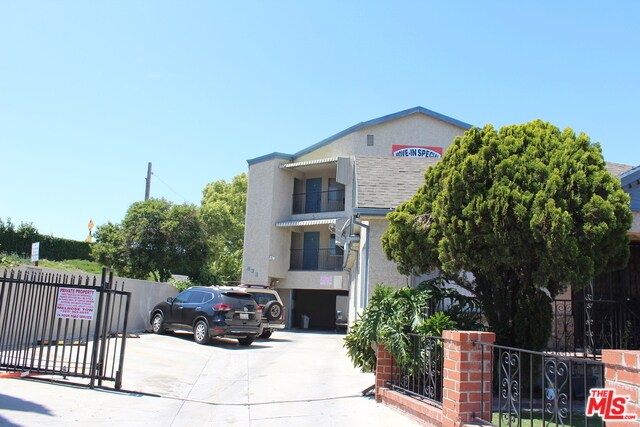 Building Photo - 833 N Normandie Ave