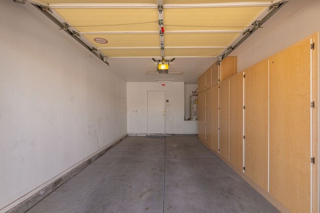 Building Photo - Inviting Home in Gated 55 Plus Community!!