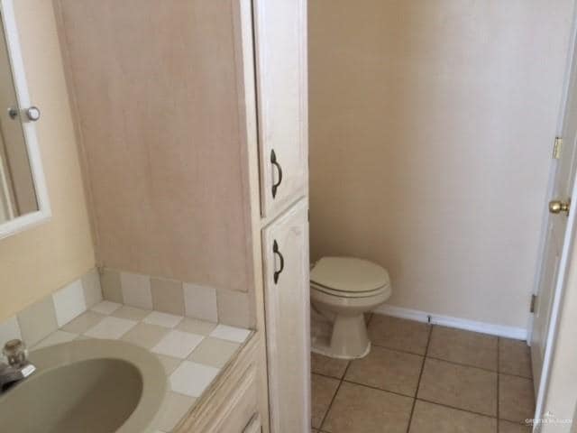 Building Photo - 16 West Dr