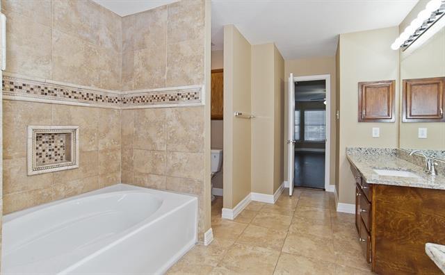 Building Photo - 318 Kissimmee Dr