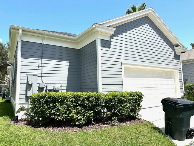 Building Photo - 1040 Nash Dr