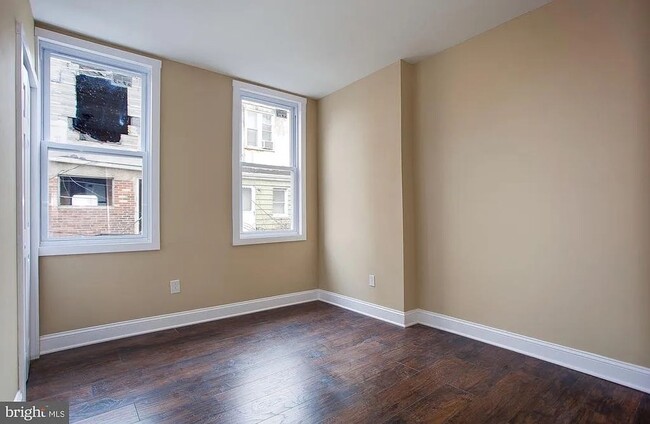 Building Photo - Updated 3 Bedroom Rental in Brewerytown wi...
