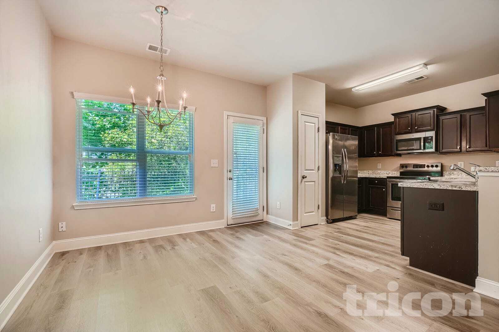 Building Photo - 7170 Fringe Flower Dr