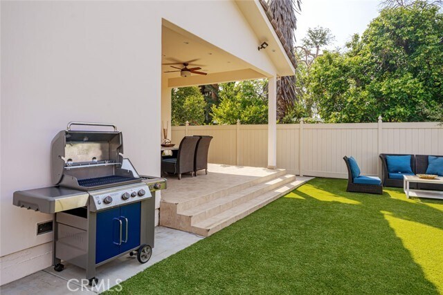 Building Photo - 12945 Calvert St