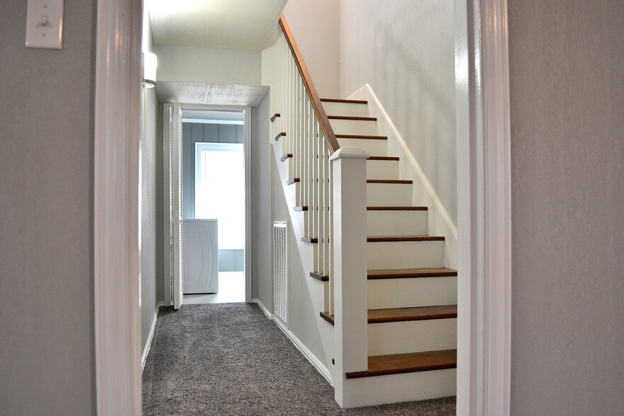 Downstairs Hall - 1007 Bawcom St