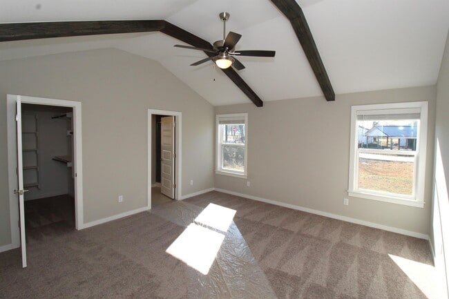 Building Photo - 588 Utah Ave