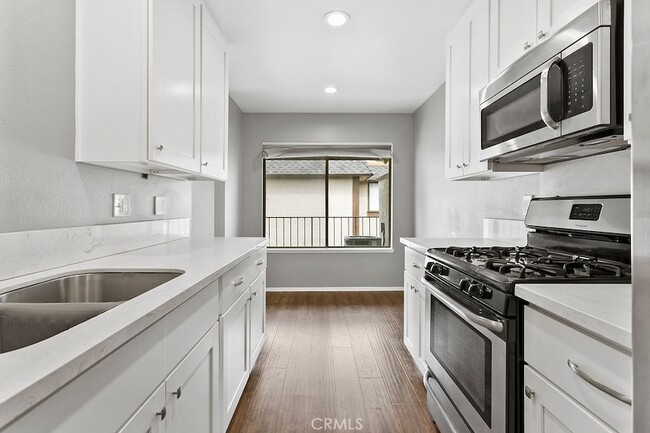 Building Photo - 26408 Via Roble