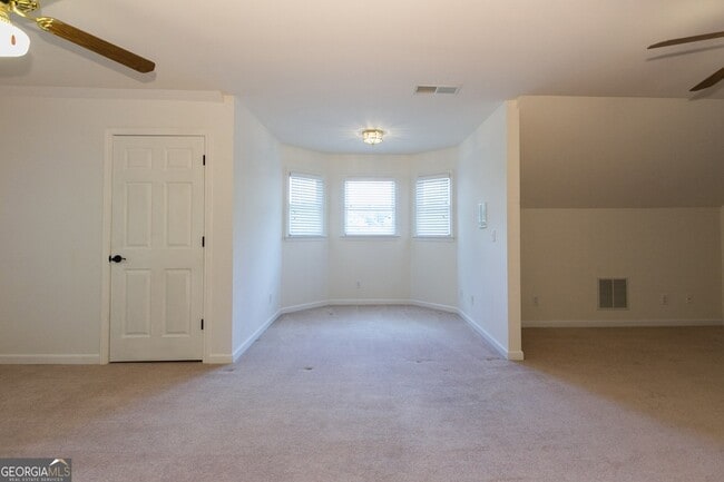 Building Photo - 5166 Wheeler Dr