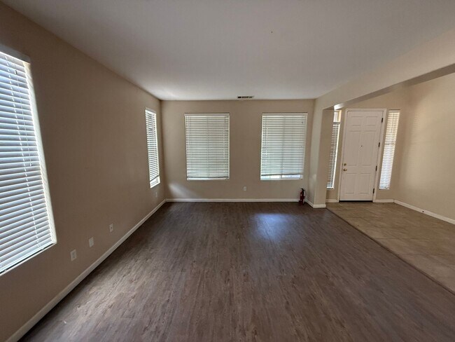Building Photo - Charming 4-Bedroom, 3-Bathroom Home