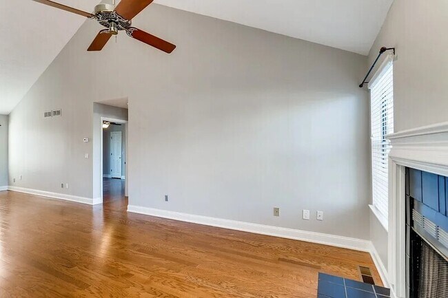 Building Photo - 4150 Lake Mist Dr NW