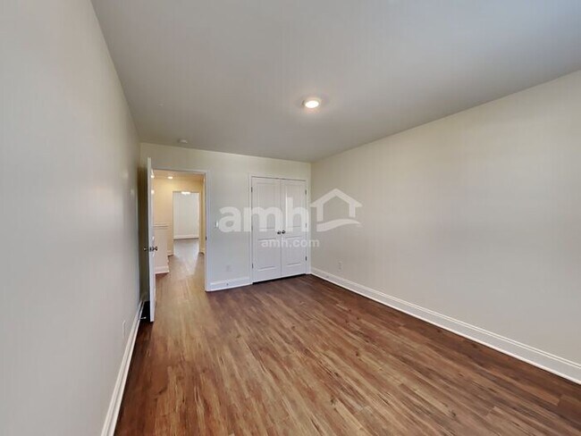 Building Photo - 5211 Virtue Ave