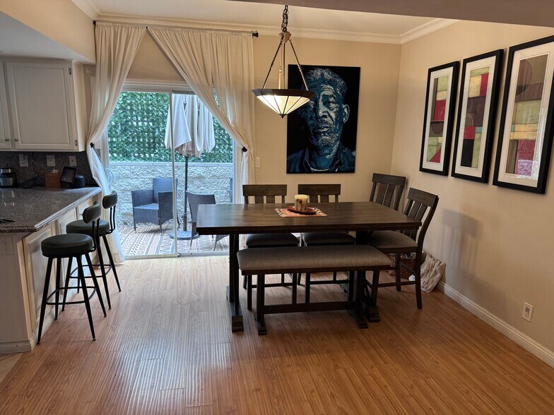 Building Photo - 848 Lincoln Blvd