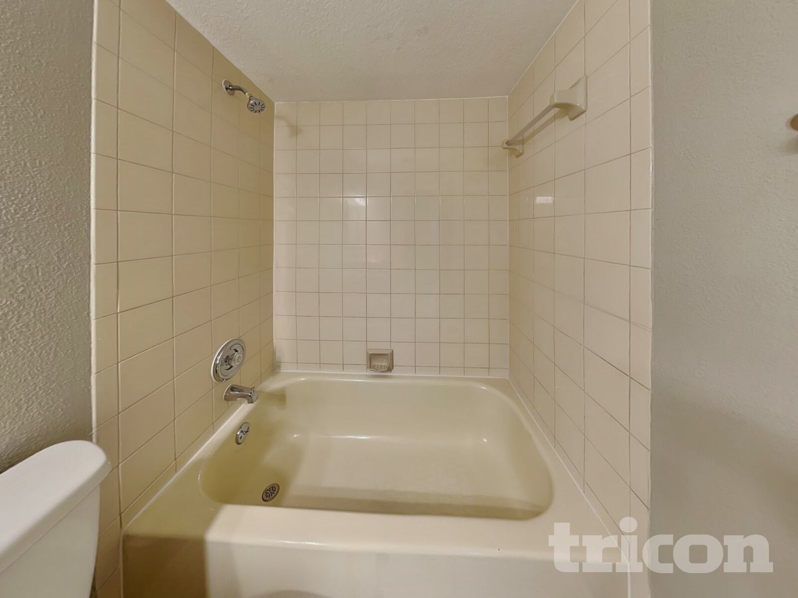 Building Photo - 1435 Spring Ridge Cir