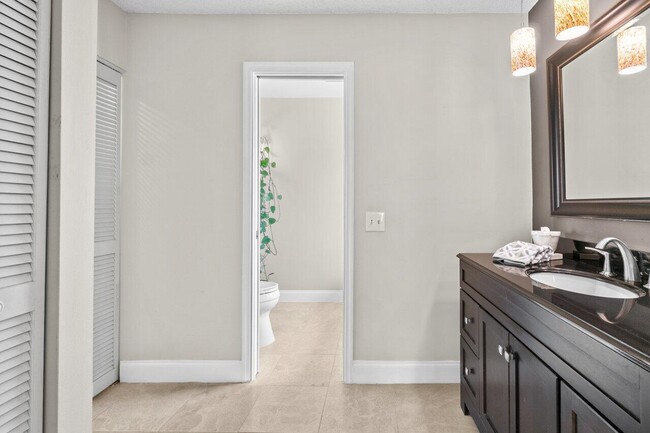 Building Photo - 9240 Sable Ridge Cir