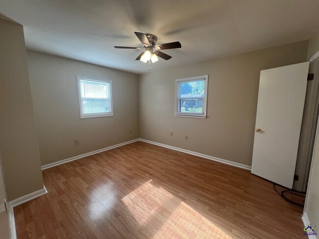 Building Photo - 314 Palomino Ln