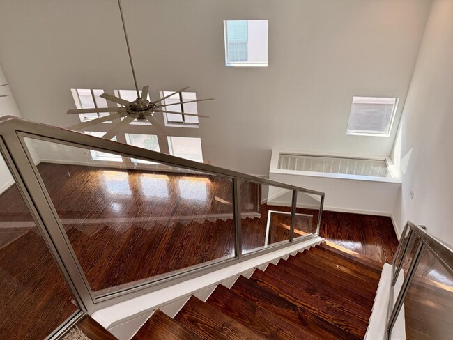 Building Photo - 317 Sydnor St