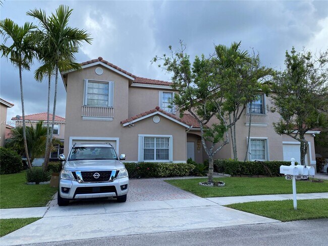 Building Photo - 562 NW 130th Ave