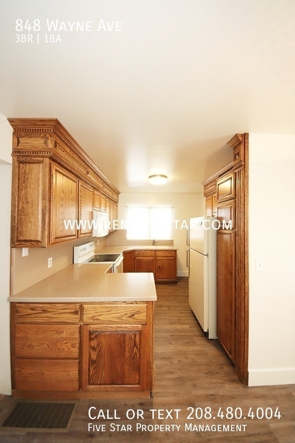 Building Photo - 848 Wayne Ave