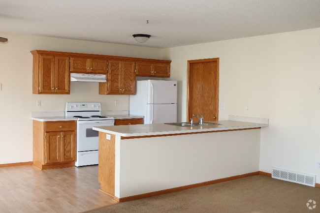 Building Photo - 301 8th Ave W