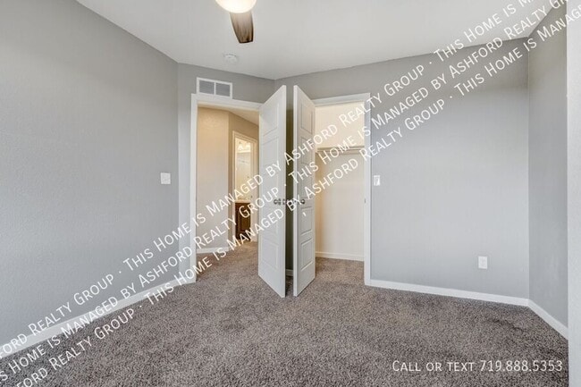 Building Photo - 6544 John Muir Trl