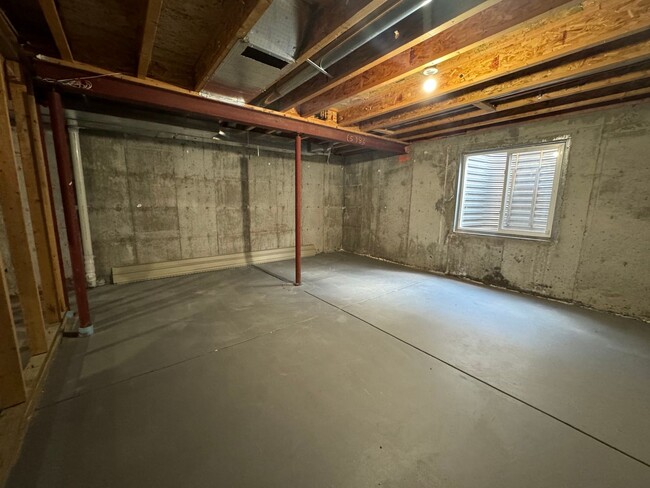 Building Photo - Updated 3 Bedroom in Stetson Hills