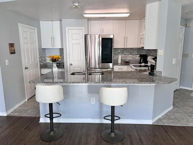 Building Photo - 1229 Bermuda Lakes Ln