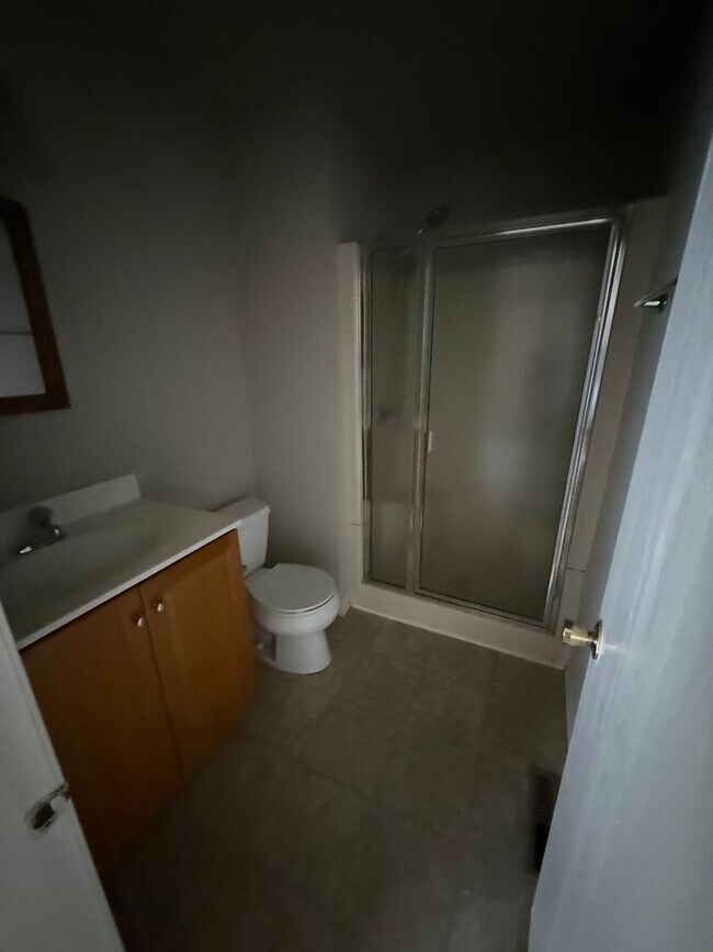 Building Photo - 3 Bed / 2.5 Bath Highlands Townhome