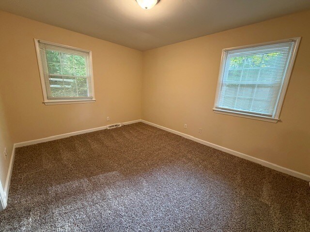 Building Photo - 5606 Bledsoe Dr
