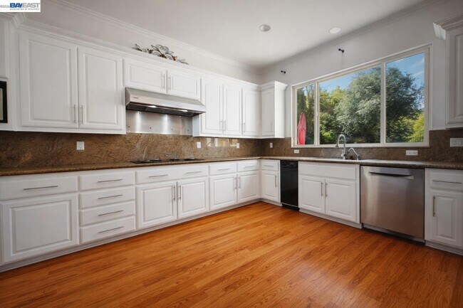 Building Photo - 3479 Gravina Pl