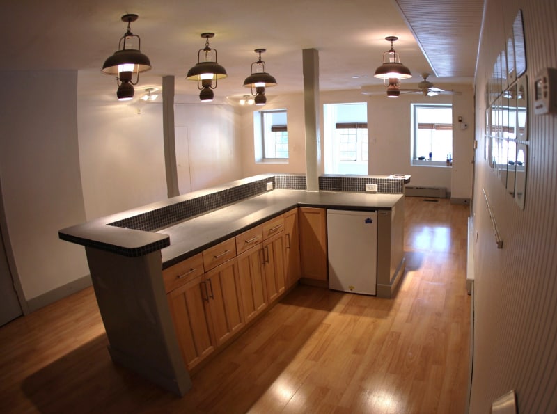 Building Photo - 1081 Creek Rd