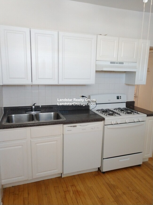 Building Photo - 4045.5 N Mozart St