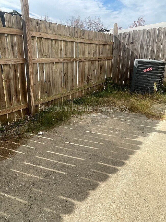 Building Photo - 2291 Bigwood Trail