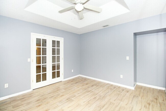 Building Photo - Spacious 4BR Pool Home on Quiet Cul-de-Sac in Wellington