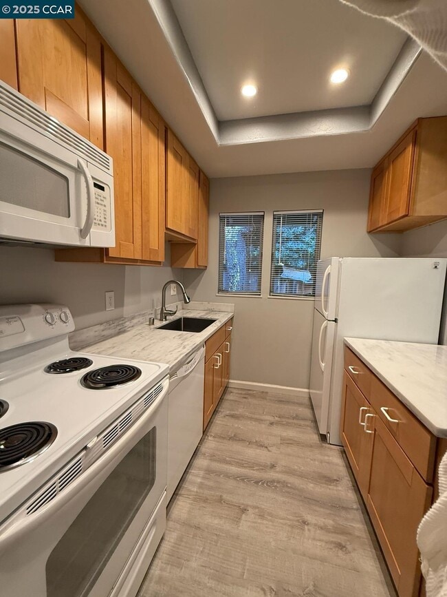 Building Photo - 2061 Vanderslice Ave