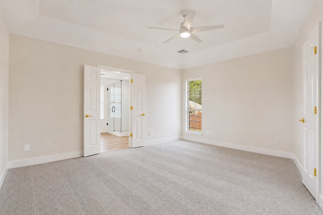 Building Photo - 1518 New Haven Dr
