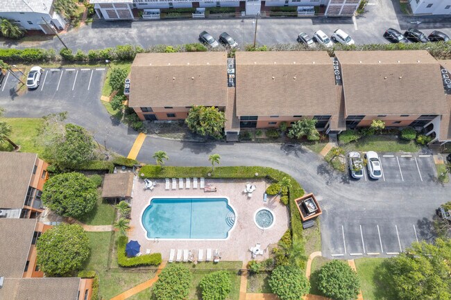 Building Photo - 50 SE 12th St