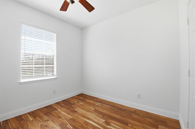 Building Photo - McKinney 4/3 with Pool