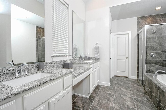 Building Photo - 128 E Cascade Heights Dr