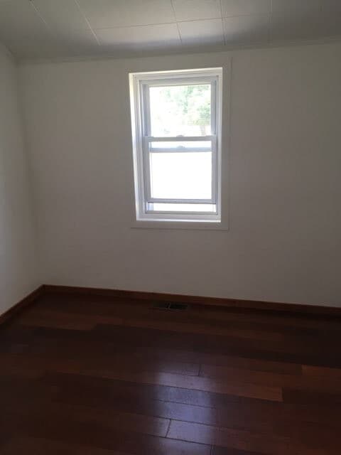 Building Photo - Rattlesnake home for lease!