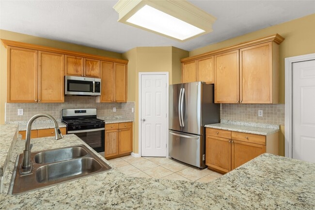 Building Photo - 4111 Surreydon Dr