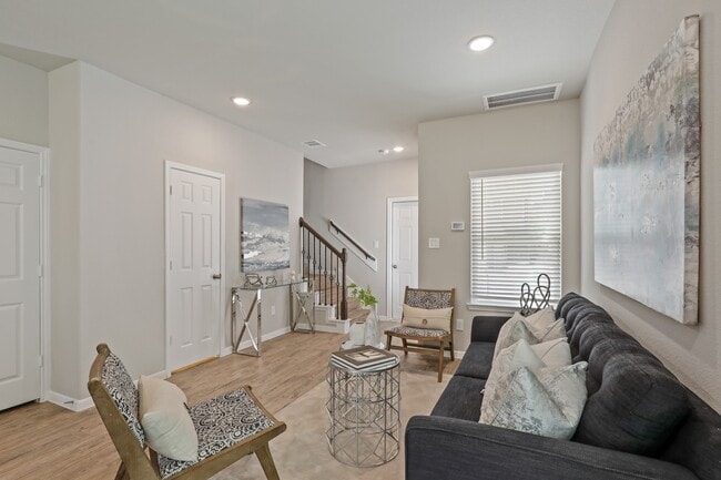 Building Photo - 13507 Axel Ln