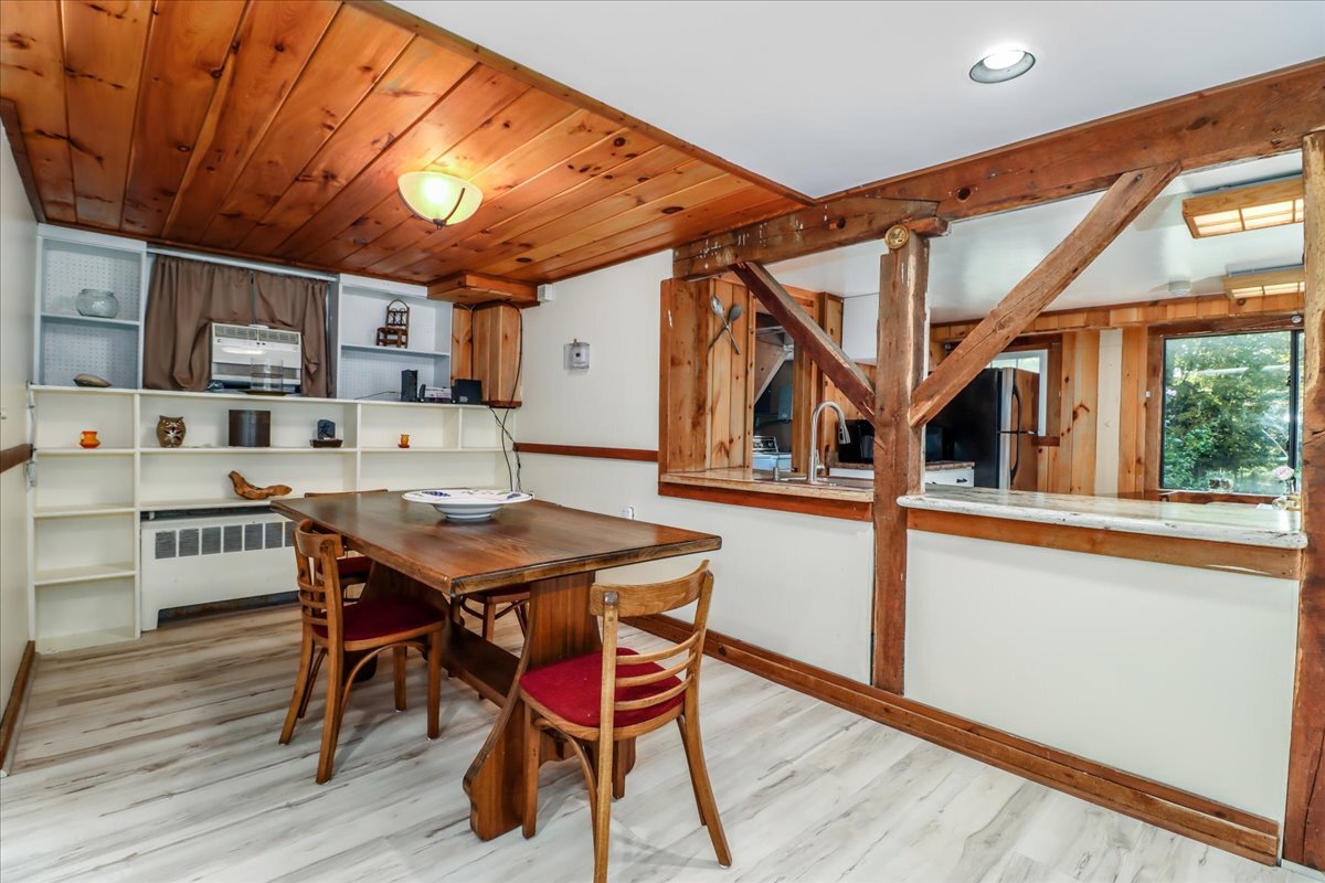 Building Photo - 155 Squash Hollow Rd