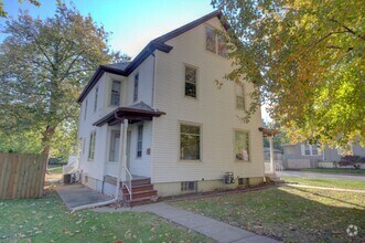 Building Photo - SL NIE2405