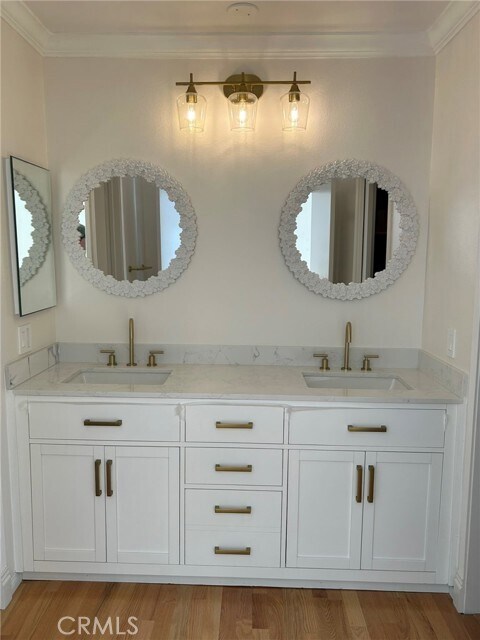 Building Photo - 1734 N Yurok St