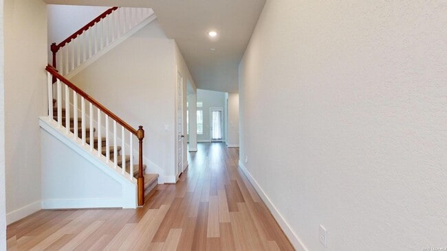 Building Photo - 11526 Hollering Pass