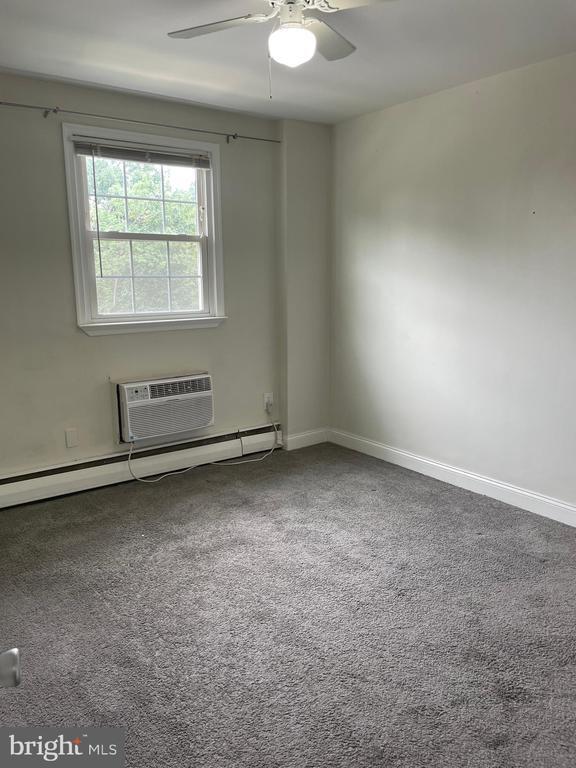 Building Photo - 207 Walnut Hill Rd