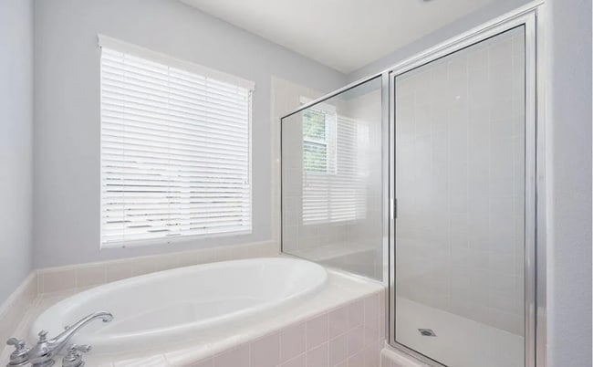 Building Photo - Fabulous 5 bed, 3 bath 2-story home in the Dos Vientos Community