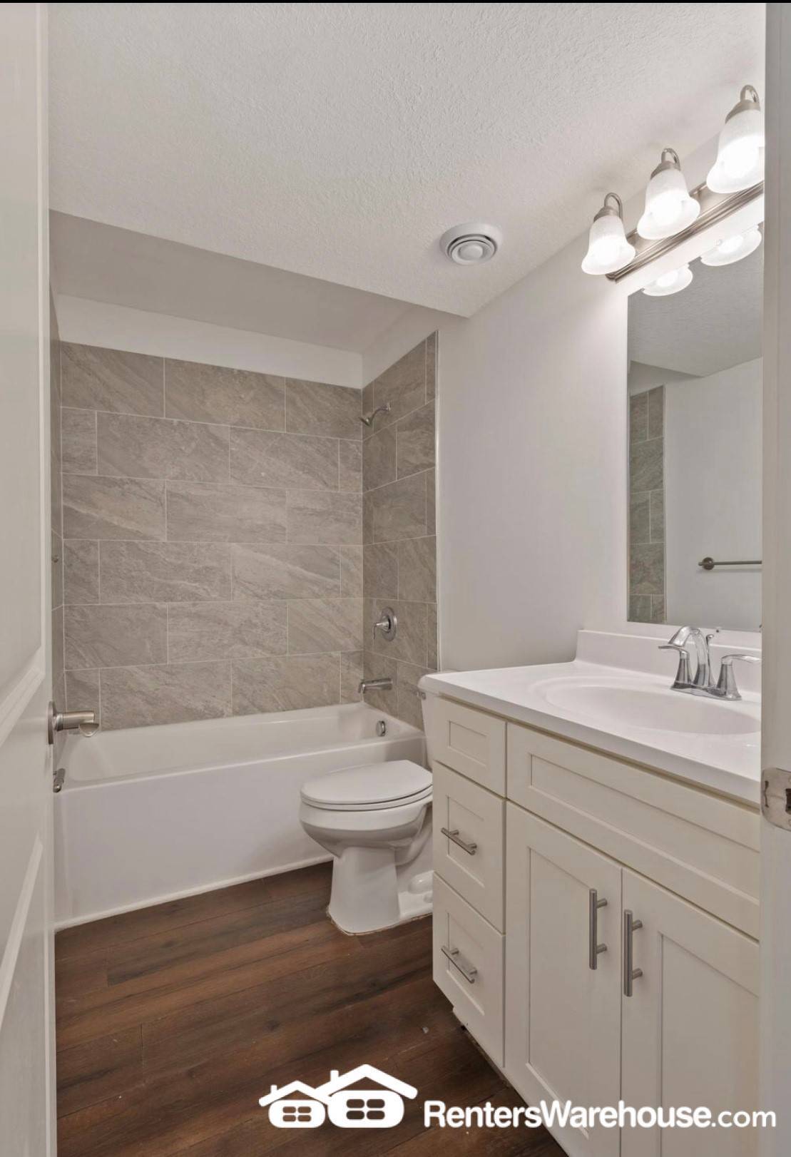 Building Photo - 3832 McIntosh Dr NW