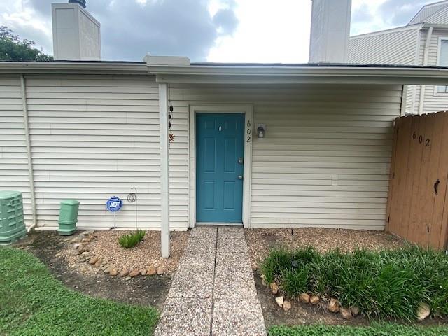 Primary Photo - 6401 Deihl Rd